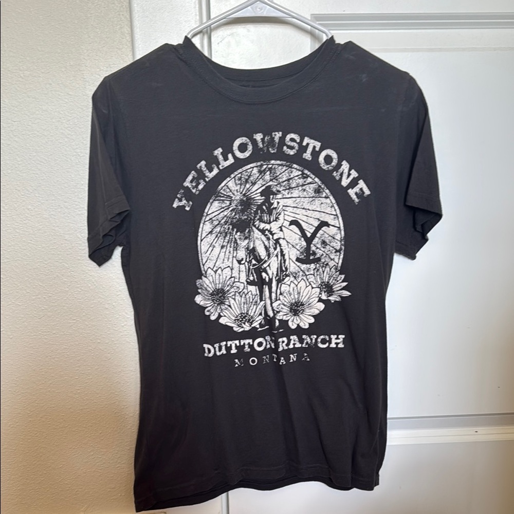 Yellowstone Dutton Ranch Graphic T-Shirt